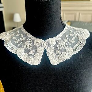 NWOT Vintage Belgian lace collar